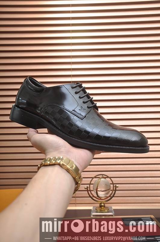 LV Replica Shoes LV sz38-45 mnf0447