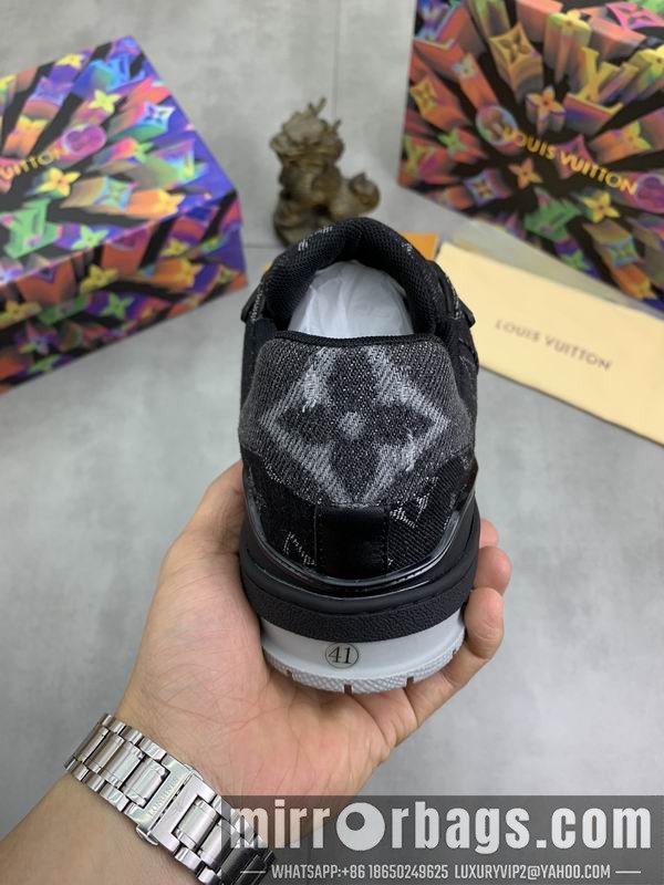 LV Replica Shoes LV sz38-44 mnf0174