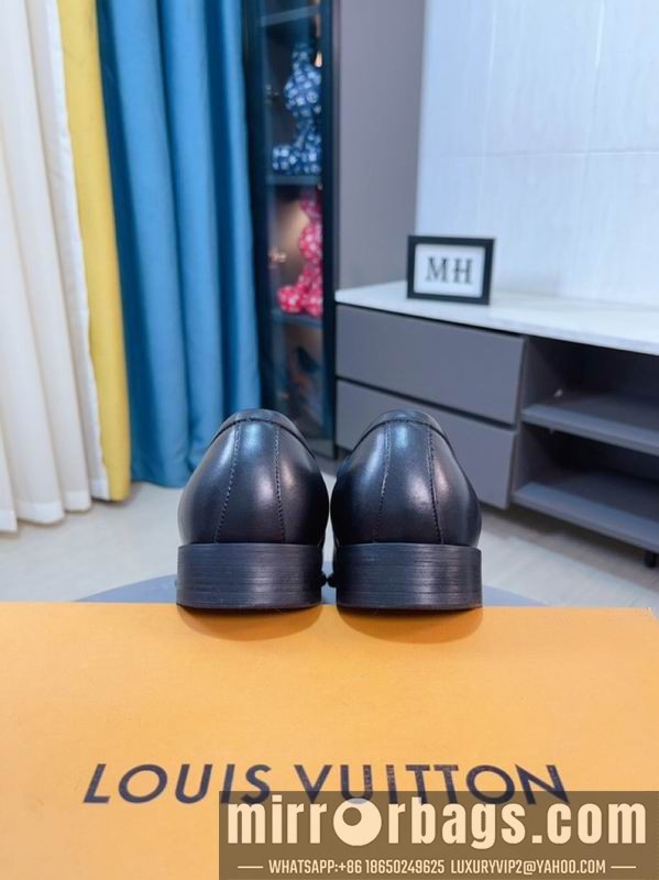 LV Replica Shoes LV sz38-44 mnf0138