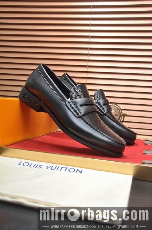 LV Replica Shoes LV sz38-45 mnf0750