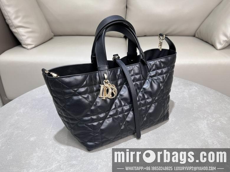 Dior Replica Bags 2821 28.5X19X21cm YG 4