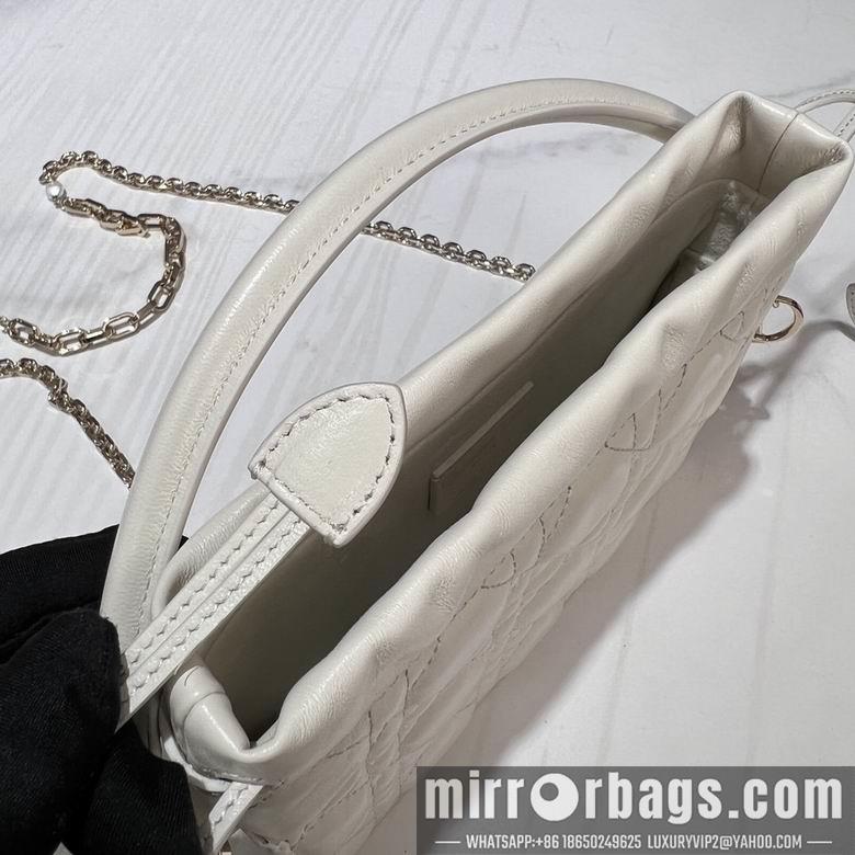 Dior Replica Bags 9264 19X13X5cm YG 4