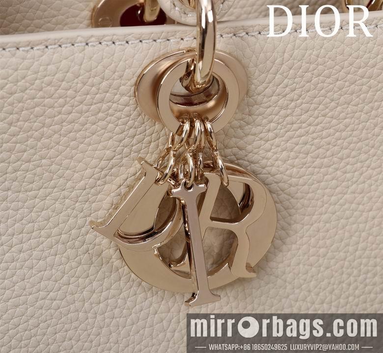 Dior Replica Bags 051305 BG 3