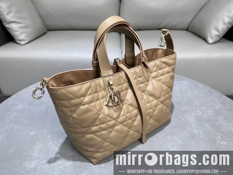 Dior Replica Bags 2821 28.5X19X21cm YG 6