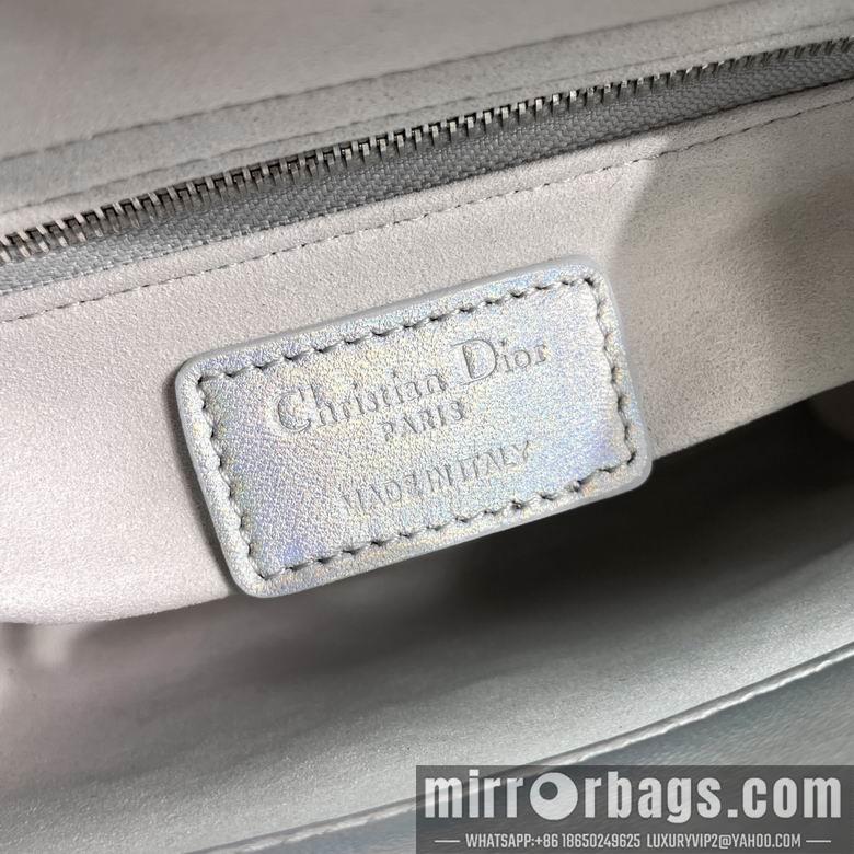 Dior Replica Bags 0503 17X15X7cm YG 1