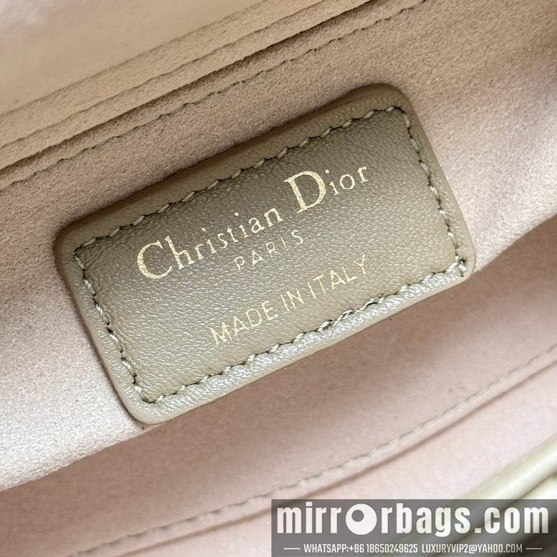 Dior Replica Bags 0503 17X15X7cm YG 3