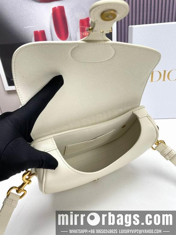 Dior Replica Bags M9319 22X17X6cm YG 3