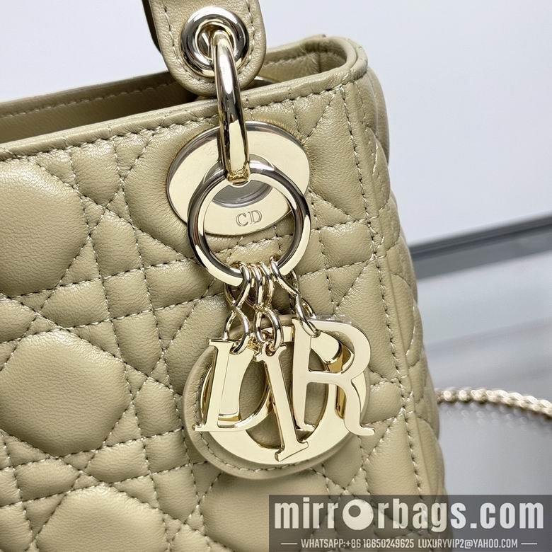 Dior Replica Bags 0503 17X15X7cm YG 3