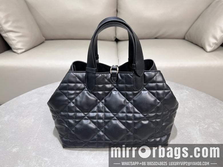 Dior Replica Bags 2821 28.5X19X21cm YG 4