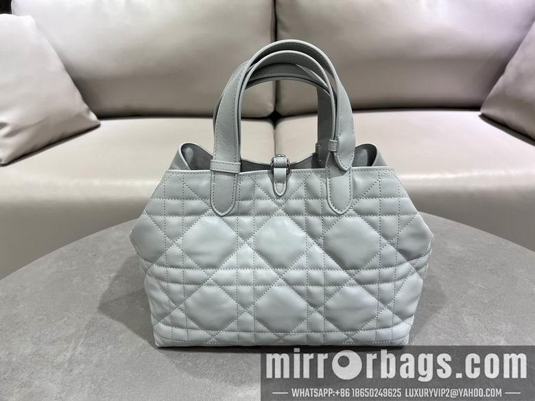 Dior Replica Bags 2821 28.5X19X21cm YG 3