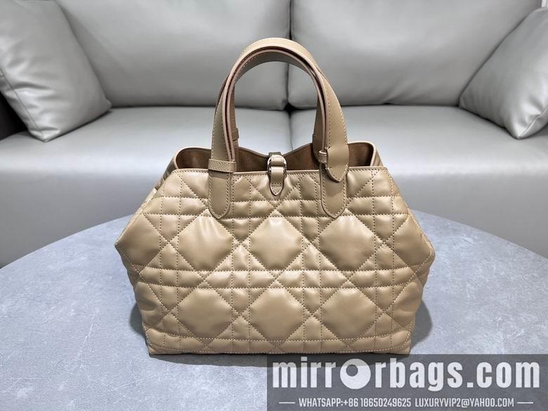 Dior Replica Bags 2821 28.5X19X21cm YG 6