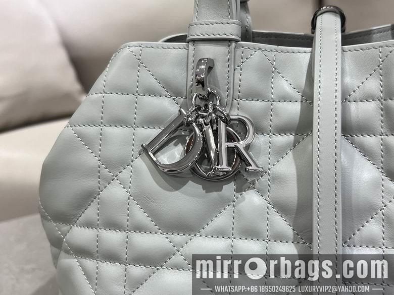 Dior Replica Bags 2821 28.5X19X21cm YG 3