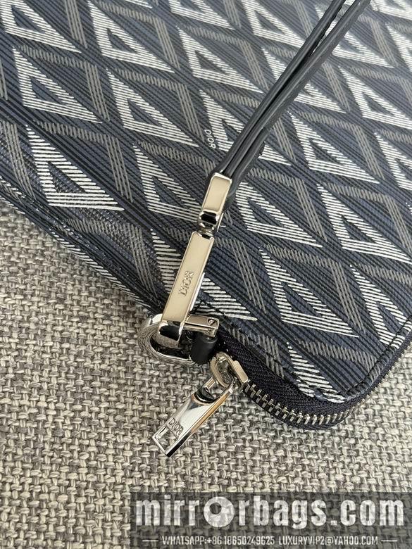 Dior Replica Bags A251 30X20X2.5cm YG 1