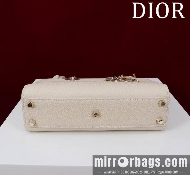 Dior Replica Bags 051305 BG 3