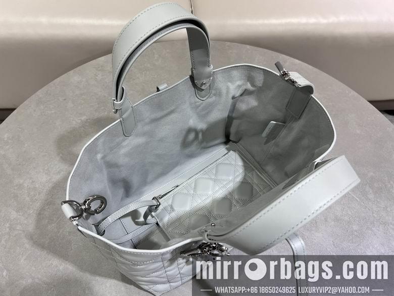 Dior Replica Bags 2821 28.5X19X21cm YG 3