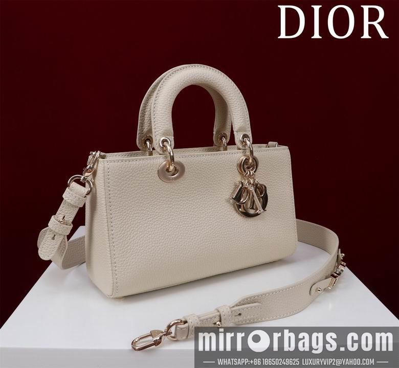 Dior Replica Bags 051305 BG 3