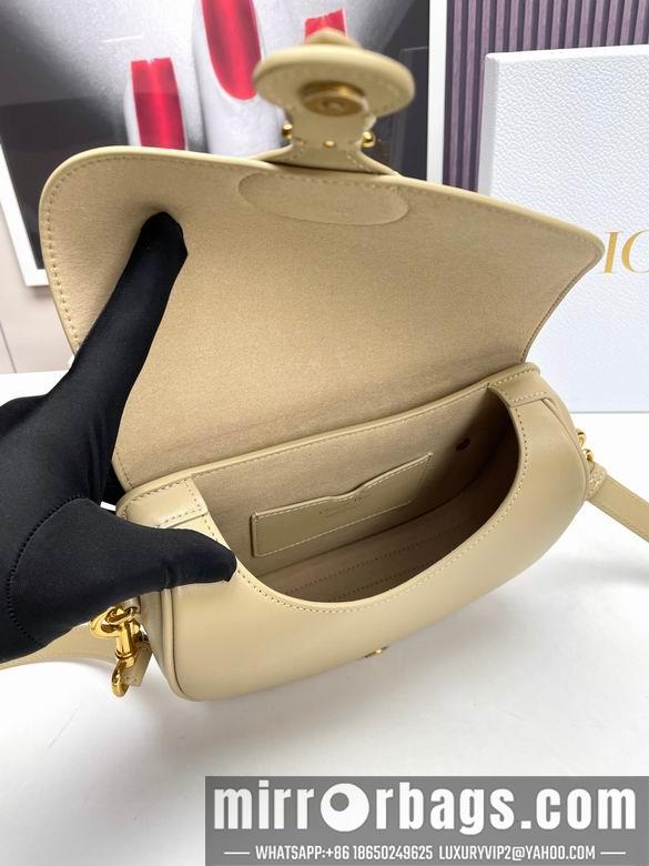 Dior Replica Bags M9319 22X17X6cm YG 1