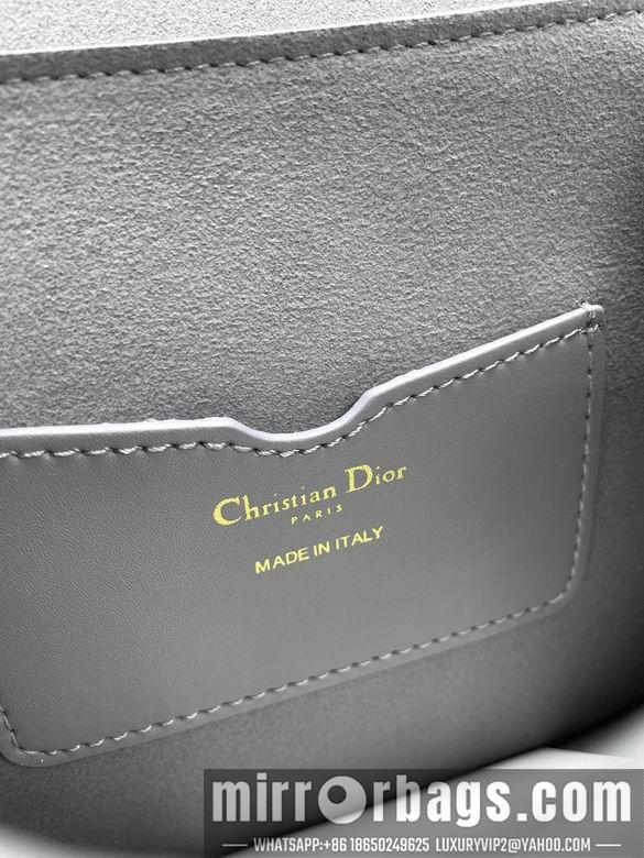 Dior Replica Bags M9319 22X17X6cm YG 2