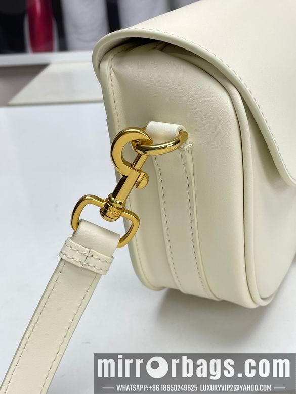 Dior Replica Bags M9319 22X17X6cm YG 3