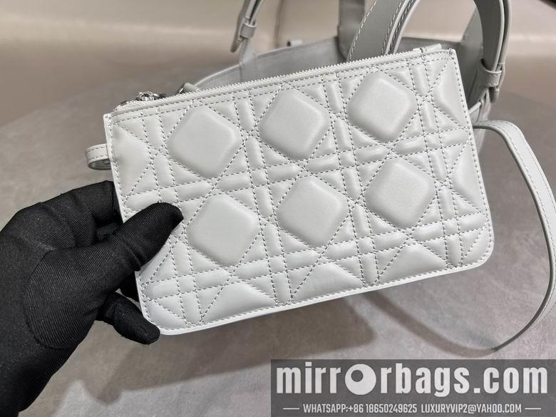 Dior Replica Bags 2822 23X15X15cm YG 3