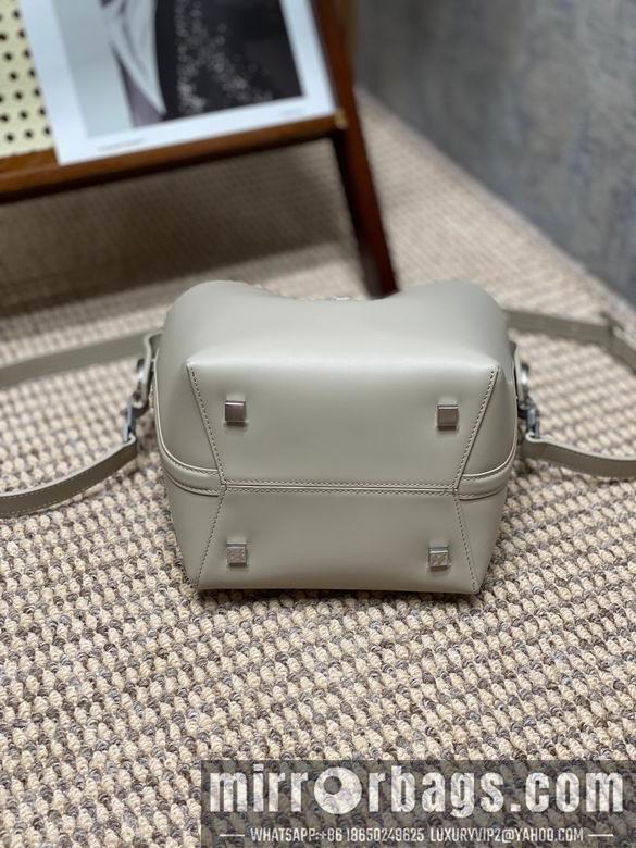 YSL Replica Bags 749036 17X20X13cm MT 2colour