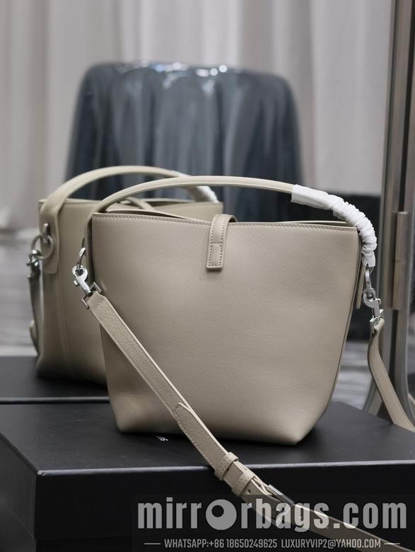 YSL Replica Bags 749036 17X20X13cm YG 1
