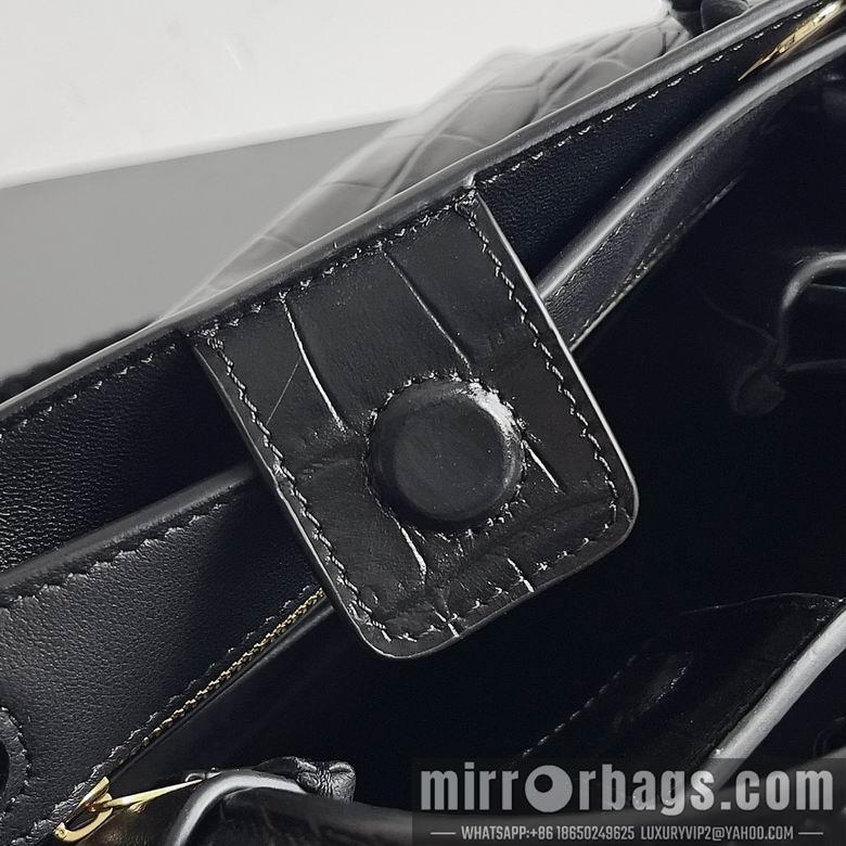 Bottega Veneta Replica Bags Andiamo 777614 22X9X15.5cm BG 5