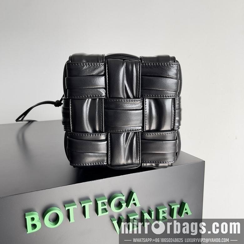 Bottega Veneta Replica Bags 717187 18x14x14cm BG 2