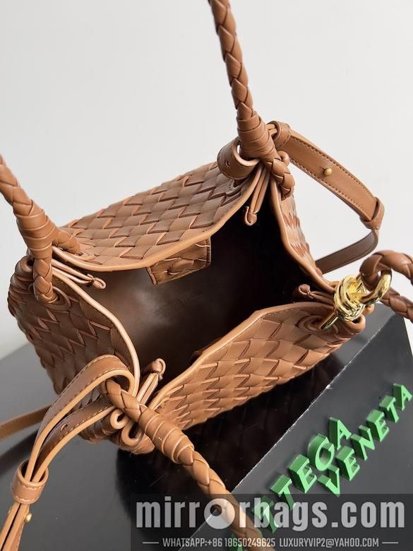 Bottega Veneta Replica Bags 796569 21X17X16.5cm YG 3