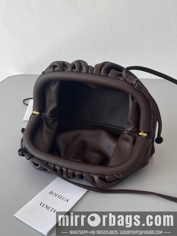 Bottega Veneta Replica Bags Pouch 23x13x5cm BG 8