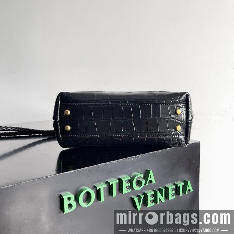 Bottega Veneta Replica Bags Andiamo 777614 22X9X15.5cm BG 5