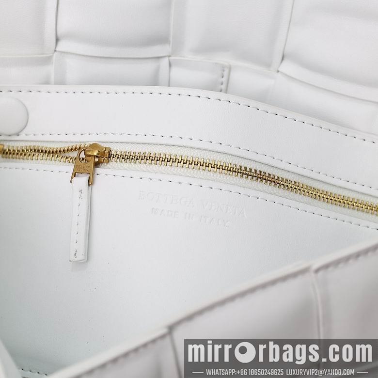 Bottega Veneta Replica Bags 3032 26X8X18cm XMY 11