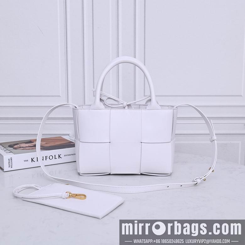 Bottega Veneta Replica Bags 2236 25X16X8cm EL 15