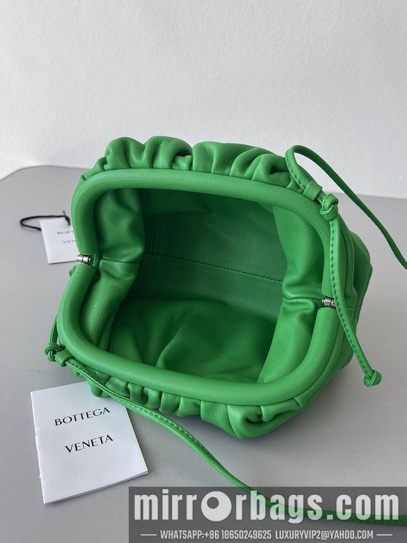 Bottega Veneta Replica Bags Pouch 23x13x5cm BG 12