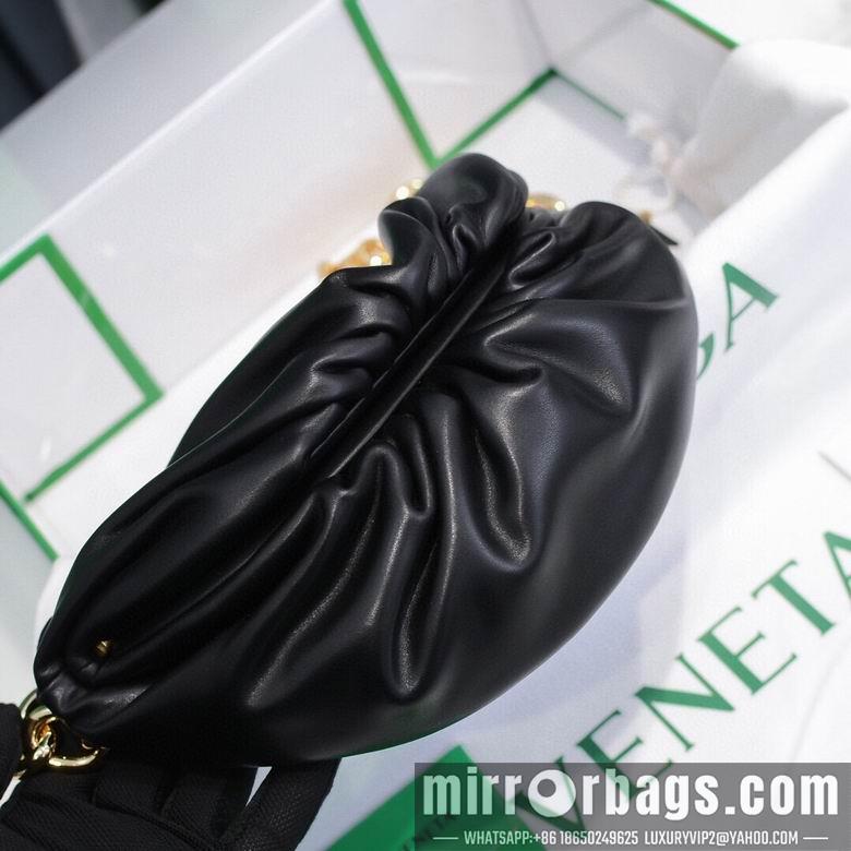 Bottega Veneta Replica Bags AD22159 22X13X5