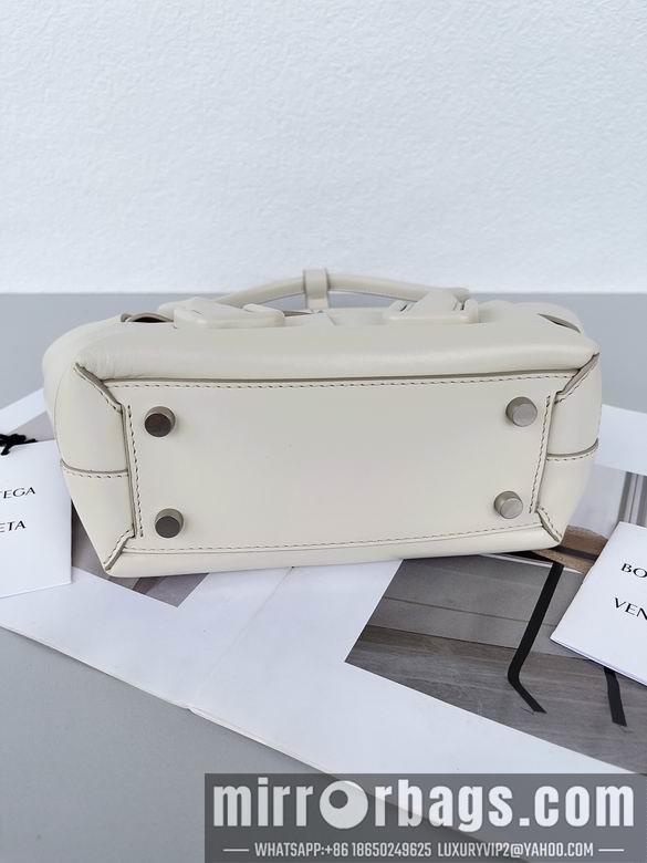 Bottega Veneta Replica Bags Arco 20x20x9cm BG 2