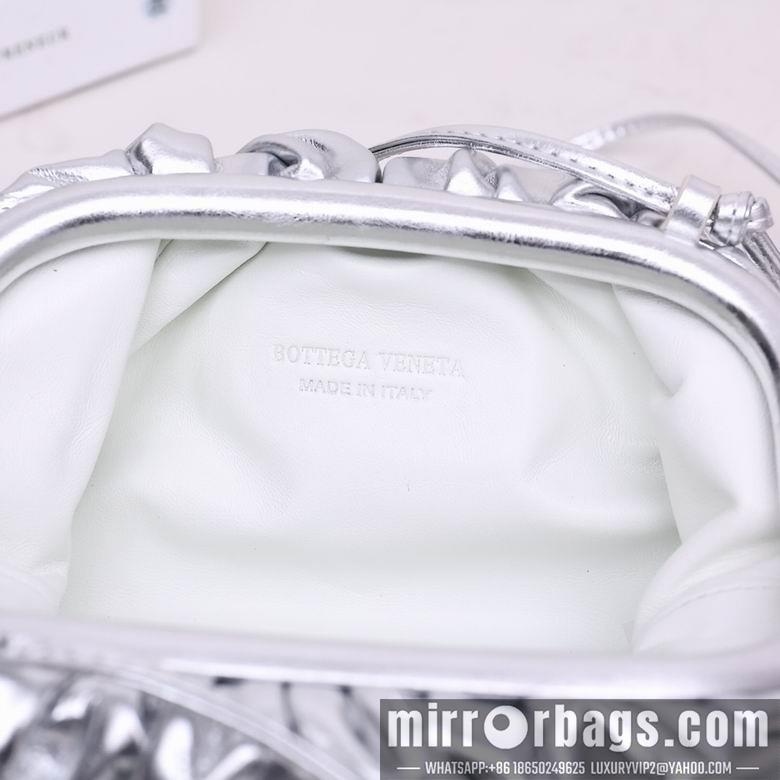 Bottega Veneta Replica Bags Pouch 22x10x6cm DL 5