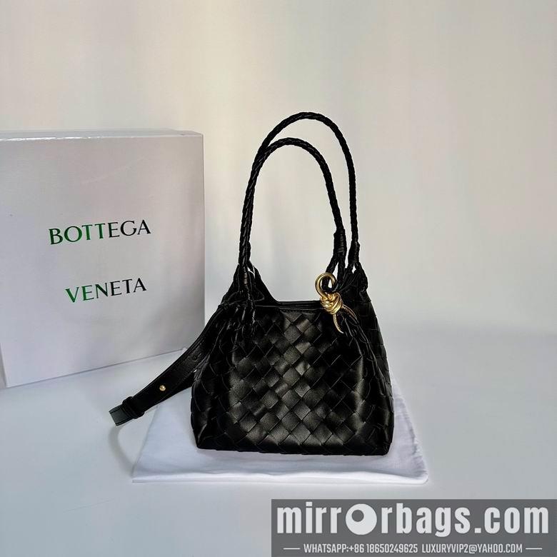 Bottega Veneta Replica Bags Parachute 211 16.5X21X17cm XMY 1