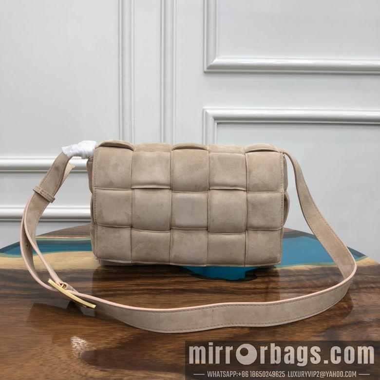 Bottega Veneta Replica Bags 1970 26x18x8cm BG