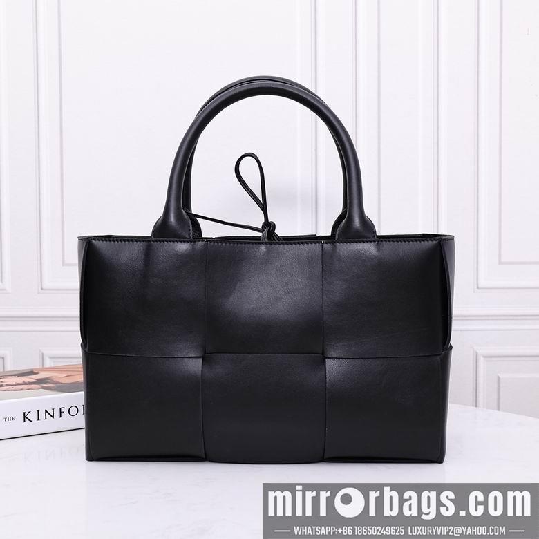 Bottega Veneta Replica Bags AD2218A 36X22X12