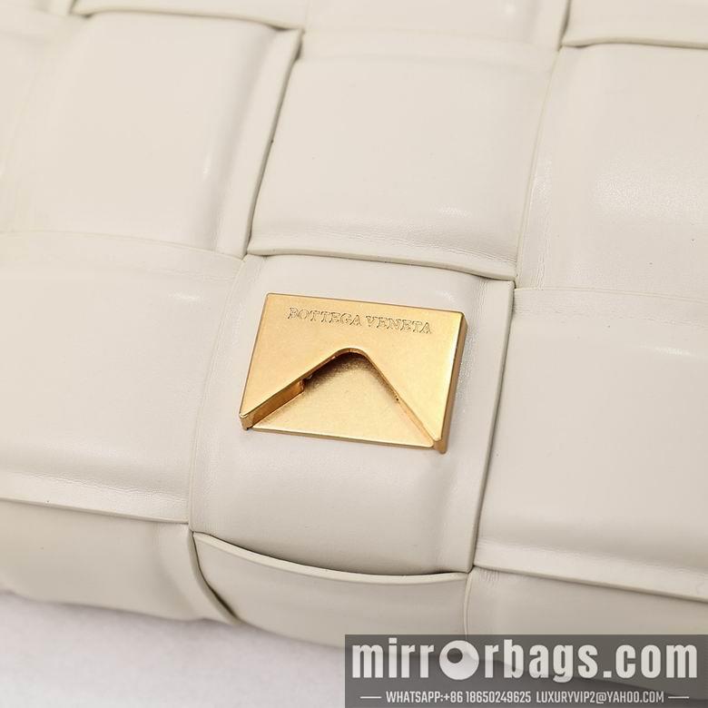 Bottega Veneta Replica Bags 3032 26X8X18cm XMY 9