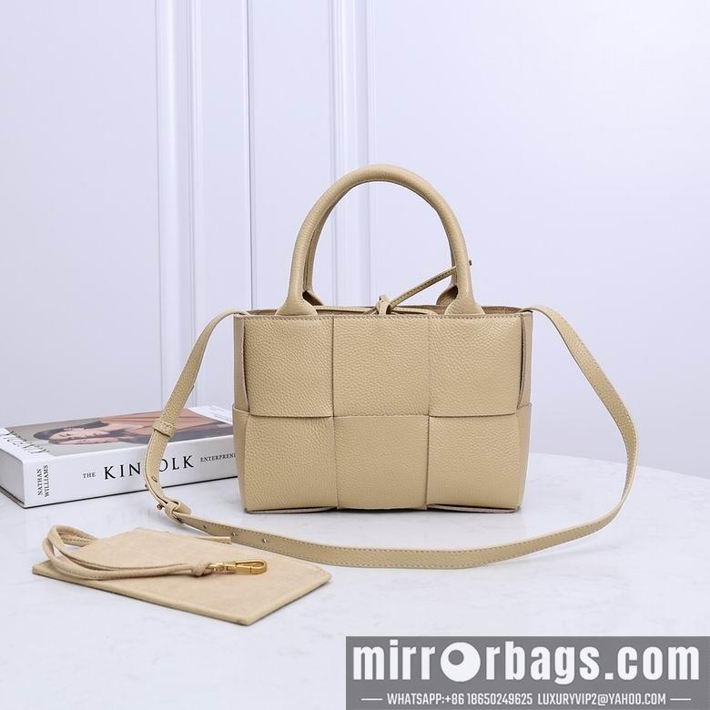Bottega Veneta Replica Bags 2236 25X16X8cm EL 5