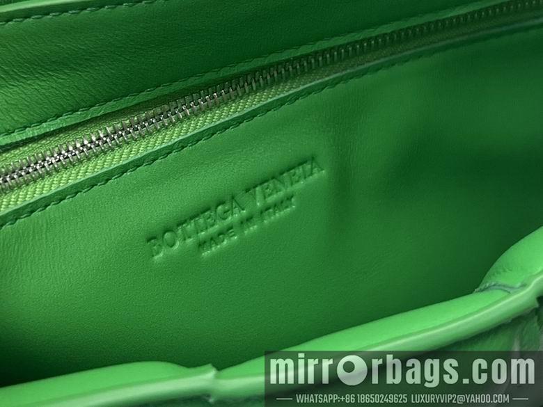 Bottega Veneta Replica Bags 6688 26x18x8cm DL 3