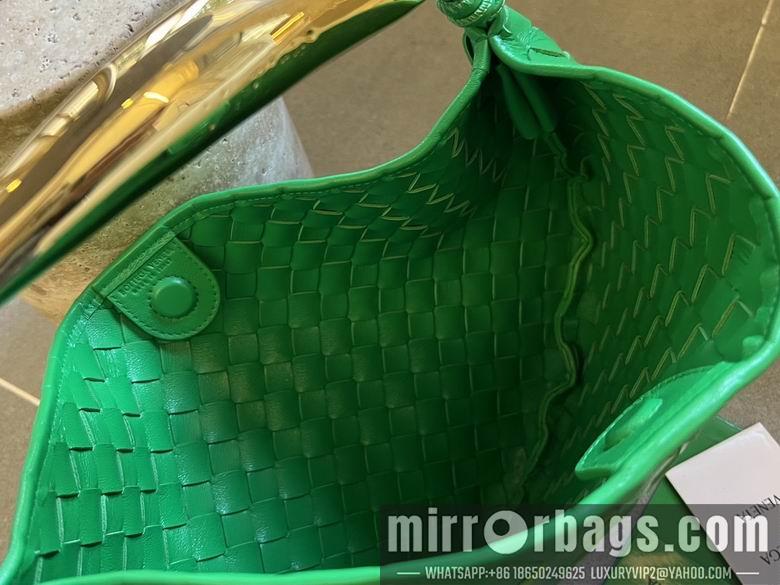 Bottega Veneta Replica Bags 716082 33X20X4cm EL 3