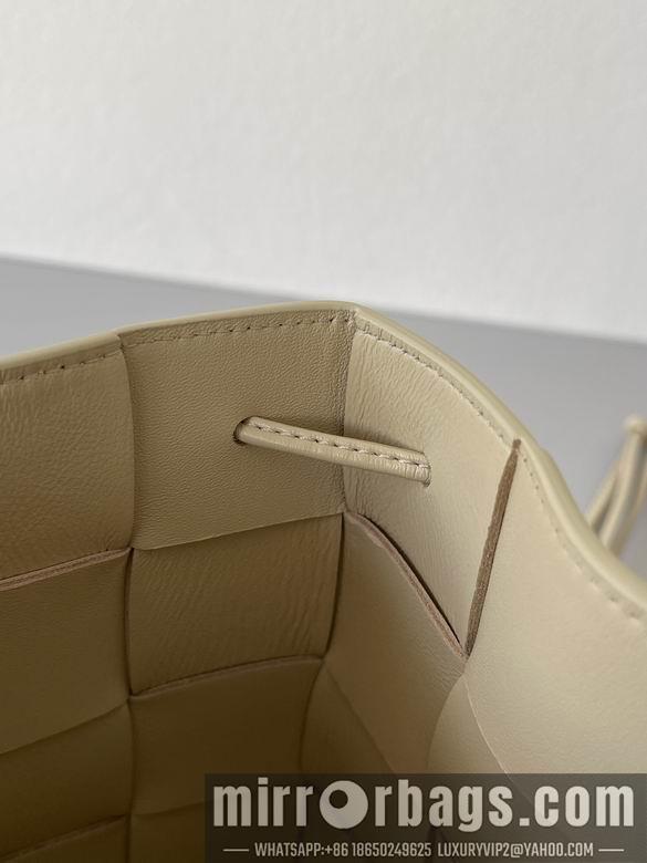 Bottega Veneta Replica Bags 680218 18x14x14cm BG 2