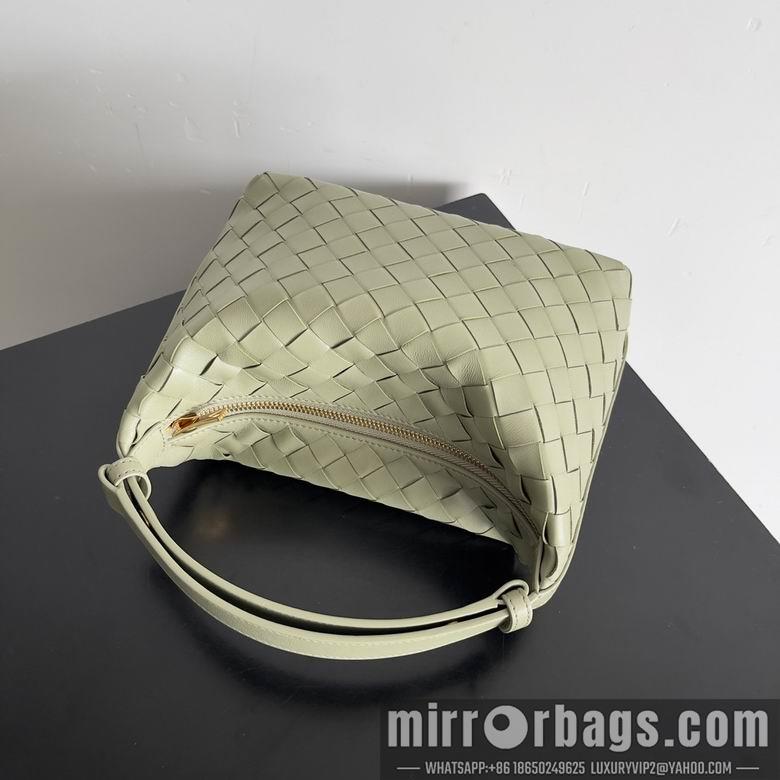 Bottega Veneta Replica Bags 754443 22X13X9cm YG 12