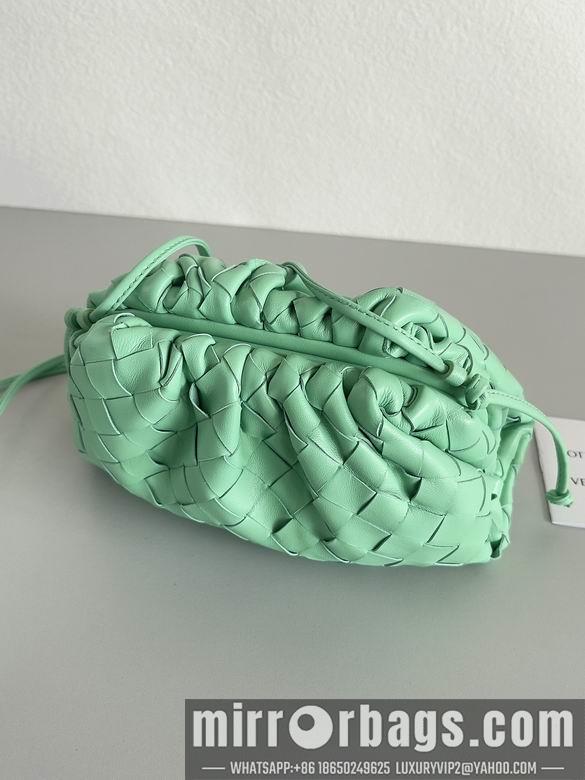 Bottega Veneta Replica Bags pouch 22x12x7cm BG 12