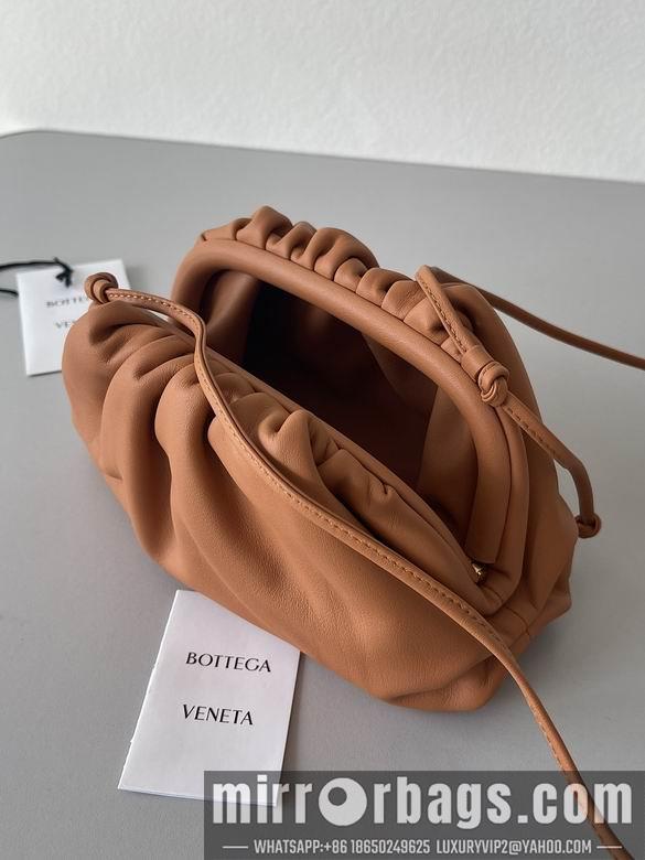 Bottega Veneta Replica Bags Pouch 23x13x5cm BG 7