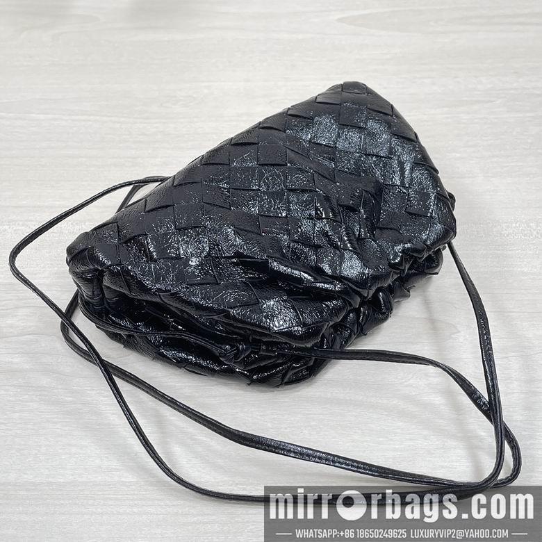 Bottega Veneta Replica Bags BV Pouch DL 5