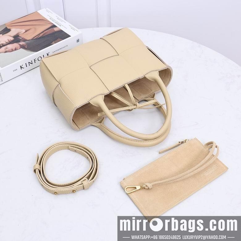 Bottega Veneta Replica Bags 2236 25X16X8cm EL 5